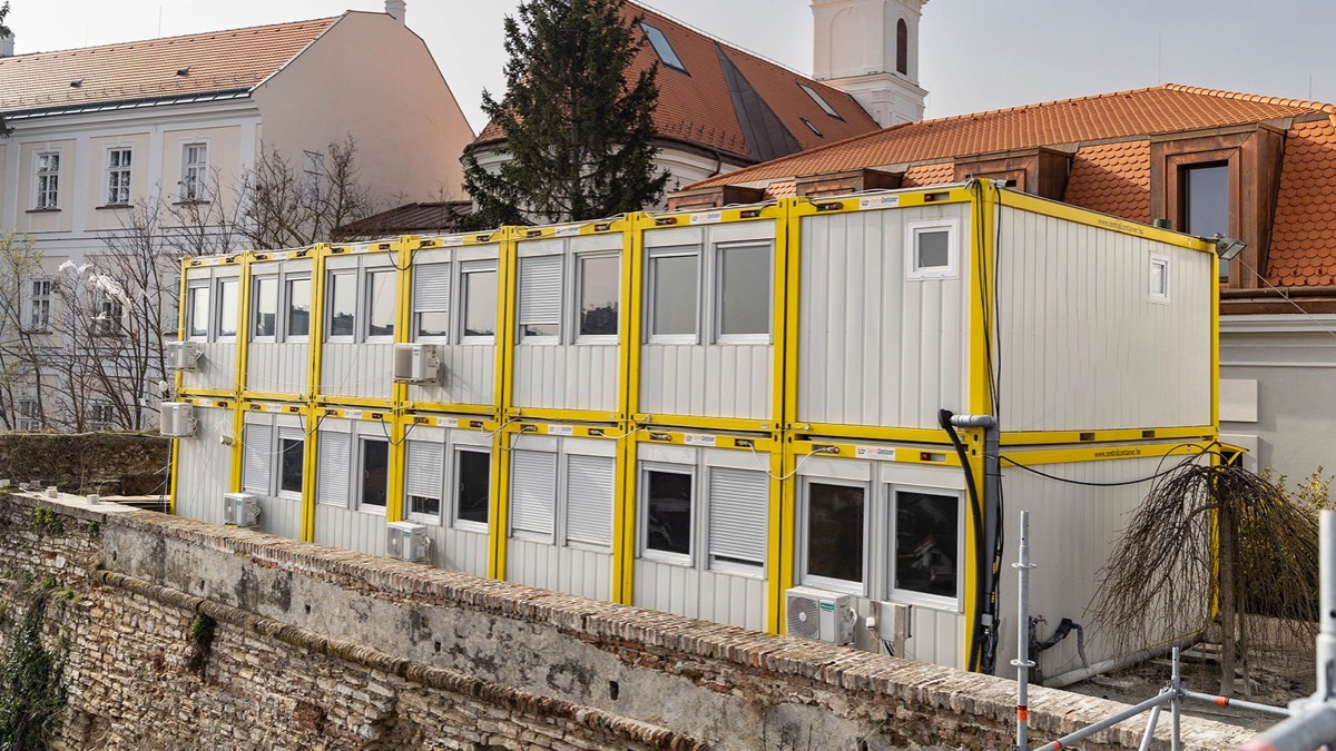 CentralContainer Kft.